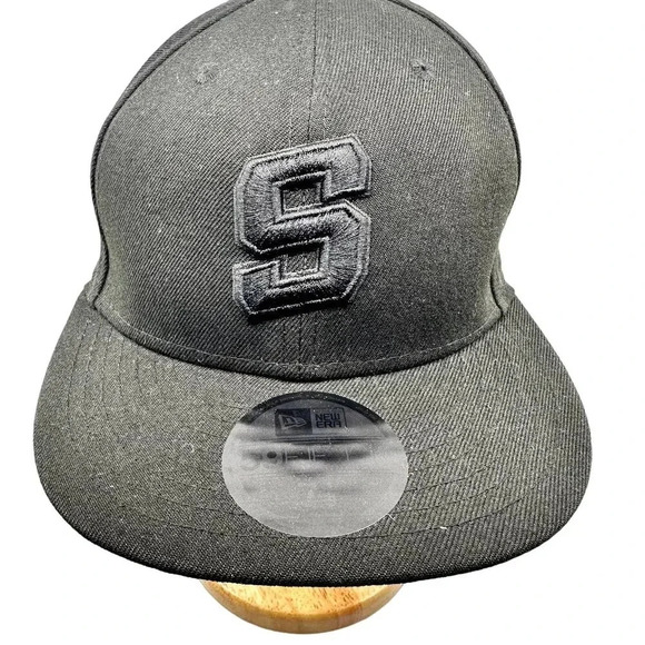 New Era Mens NBA Spurs Fitted Hat Embroidered Logo 59FIFTY Black Size 71/8 - Picture 1 of 7